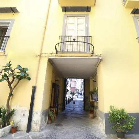 Il Corti-letto Ai Tribunali *